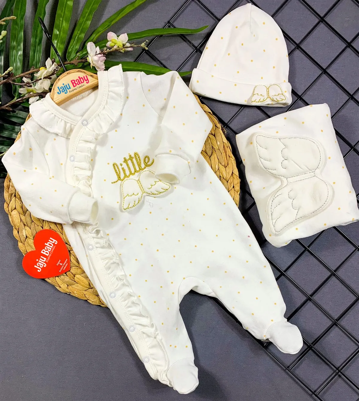 

Jaju Baby Little Frilly Baby Rompers With Hat Angel Wing Detailed Frilled Spotted Jumpsuit With Snap Fastener