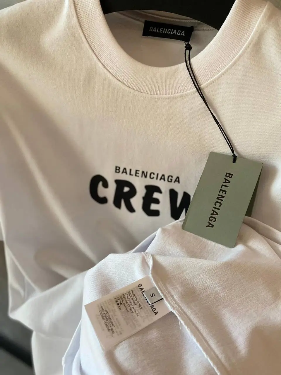 

HIGH QUALITY T-SHIRT