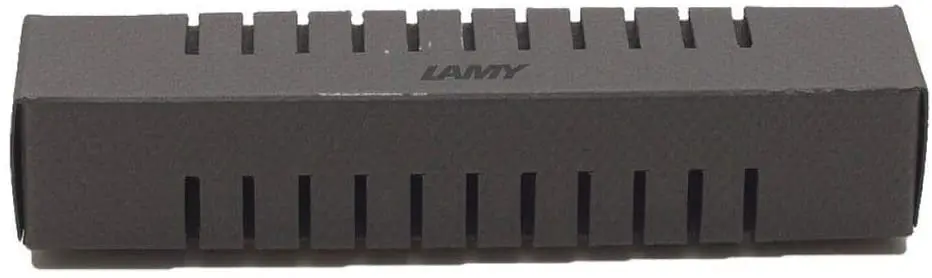 Перьевая ручка Lamy Safari с металлическим зажимом черный матовый перо 17-м |