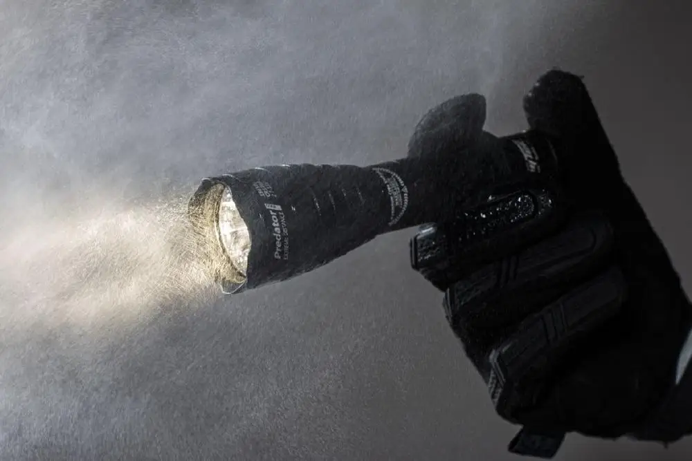 Светодиодный Тактический фонарь Armytek Predator XHP35 HI LED Дальнобойный Подствольный