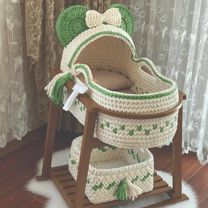 

Детская корзина с Моисеем