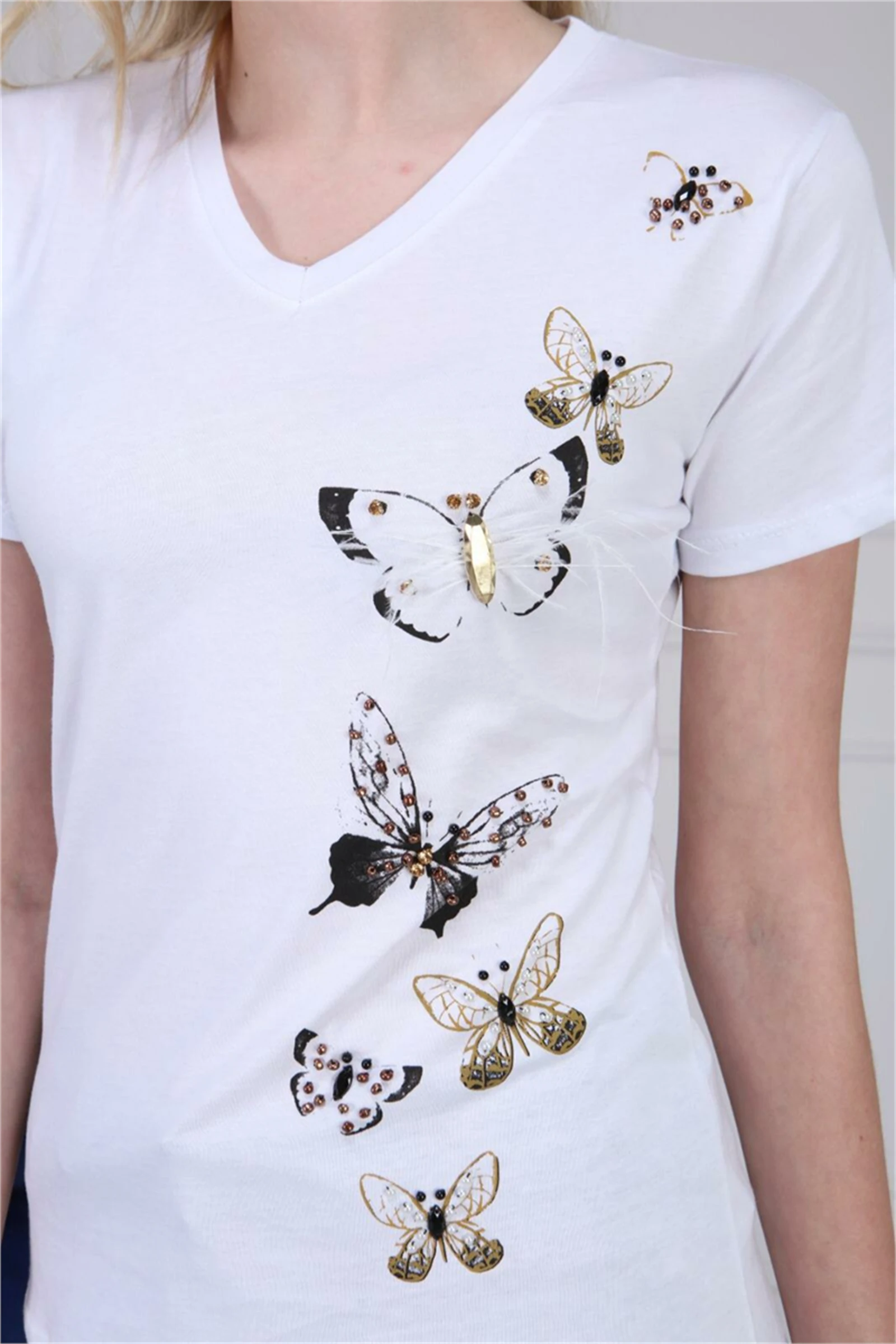

Diaves Women Summer Fashion Cotton Polyester Short Sleeve Causal O-Neck Embroidered Butterfly Pattern T-Shirt