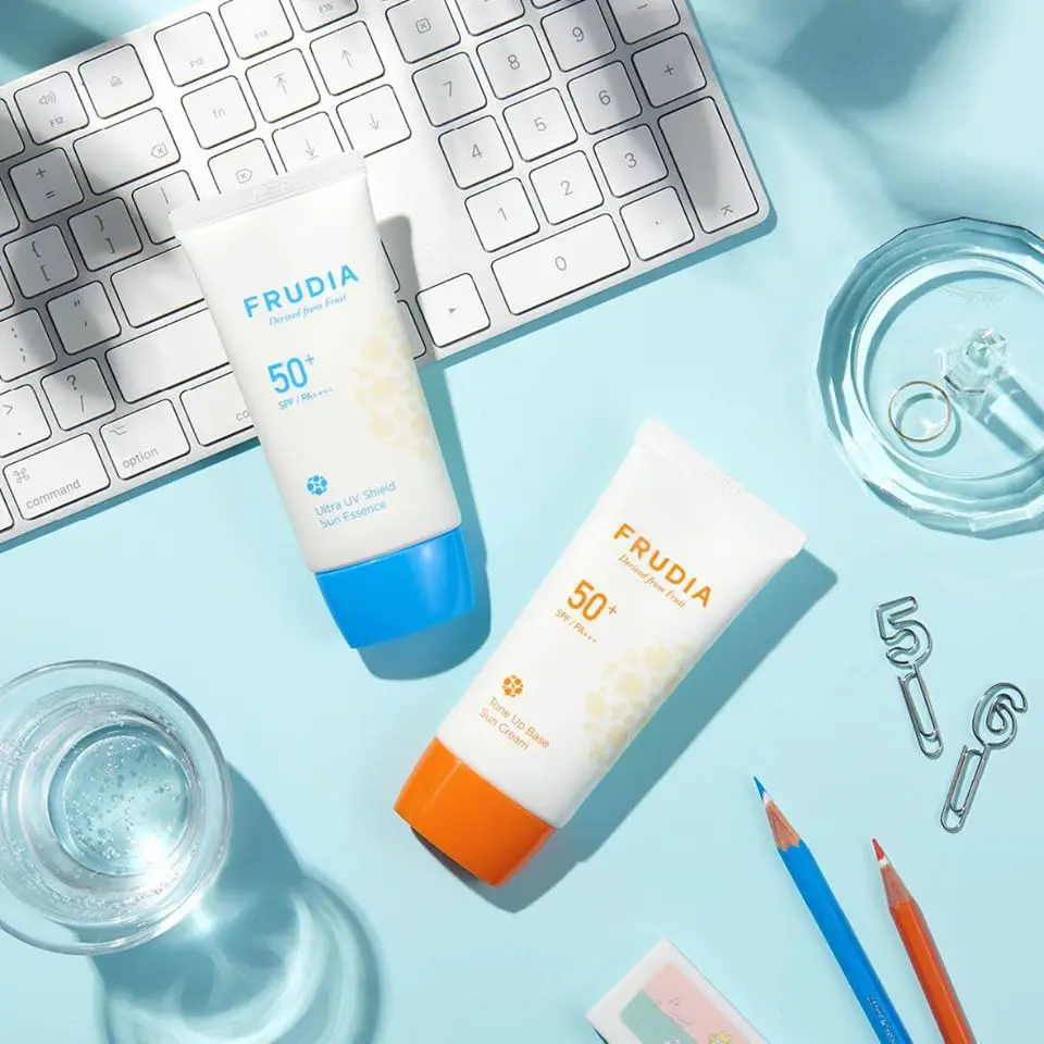 Тональная основа крем от солнца Frudia УФ блокирующий эффект солнцезащитный