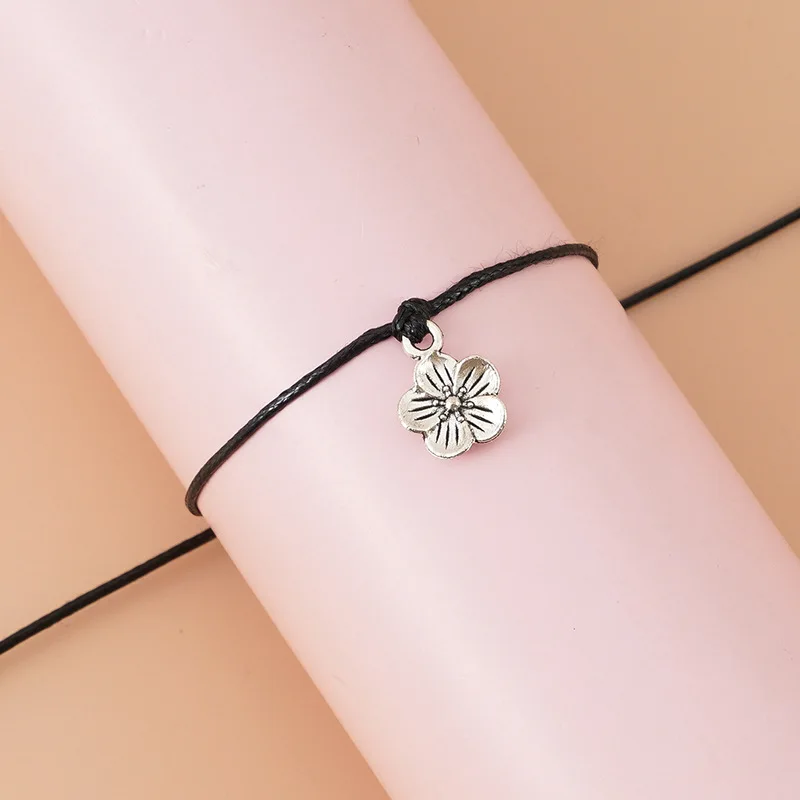 

Vintage Lovely Easter Rabbit Flower Bracelet For Women Friendship Handmade Braided Rope Bracelet Fashion Cute Child Jewelry Gift