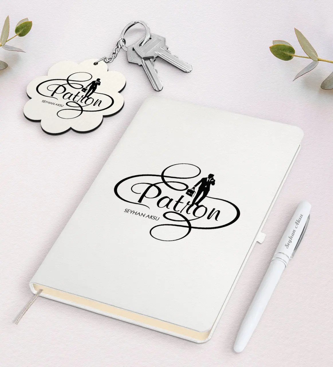 

Personalized Boss White Notebook Pen and Keychain Gift Seti-3 Reliable Quality Gift Casual Design Moment Custom Design