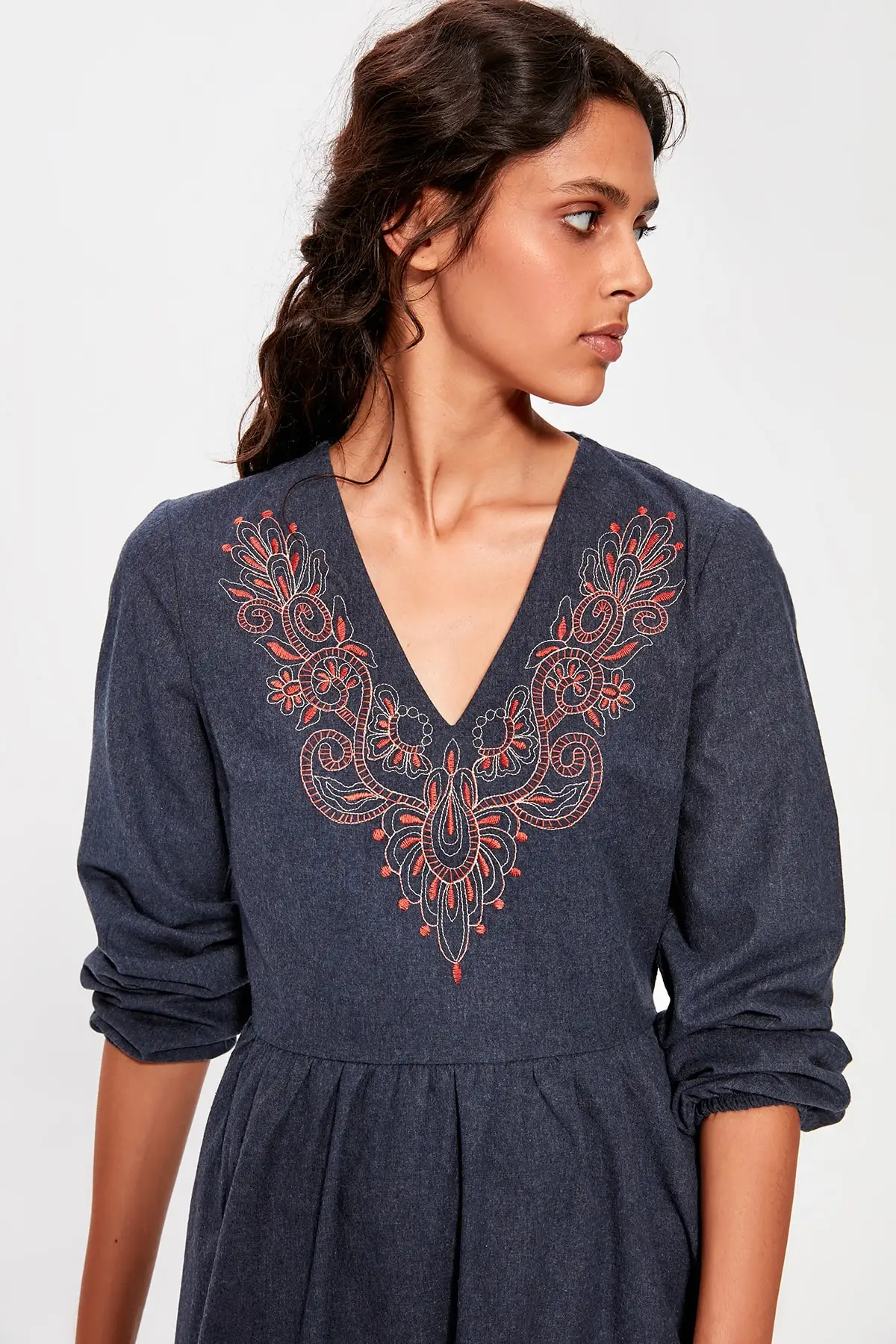 Вышитое Платье Trendyol Индиго TWOAW20EL0899|Женские платья| |