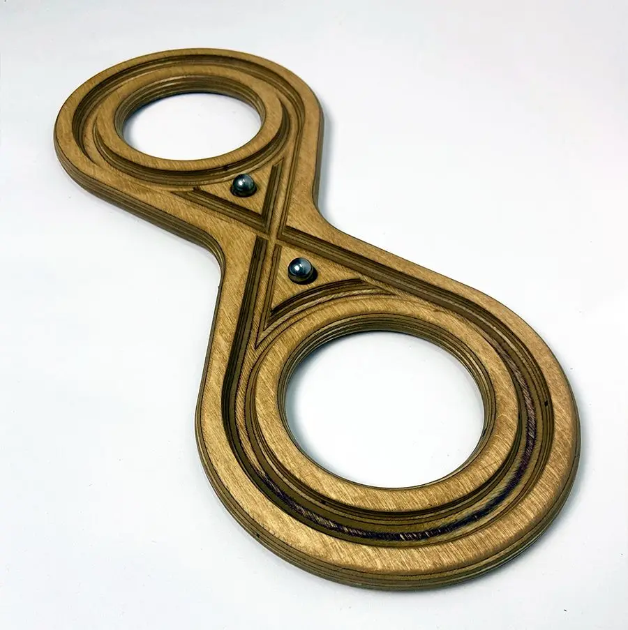 

Hand balance board Be Balanced "Smart 8" 9146 Balancer Training Equipment Sports attribute Equilibrium Wooden Toy