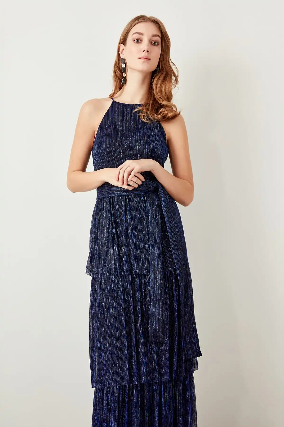 Trendyol маховик детальное арочное вечернее платье TPRSS19FZ0032 | Свадьбы и торжества