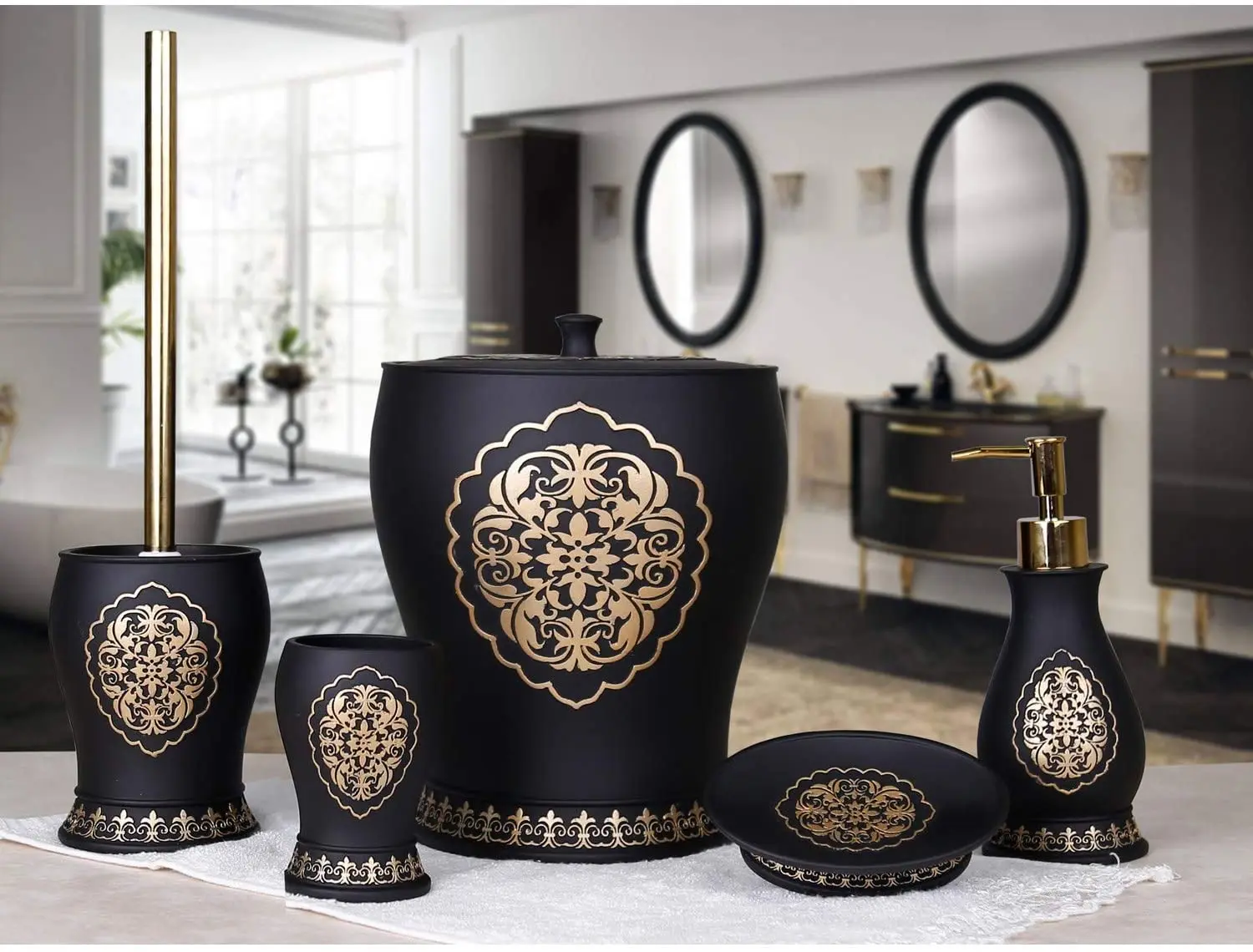 

By Selim Scarlet 5 Piece Polyester Bath Set - Black