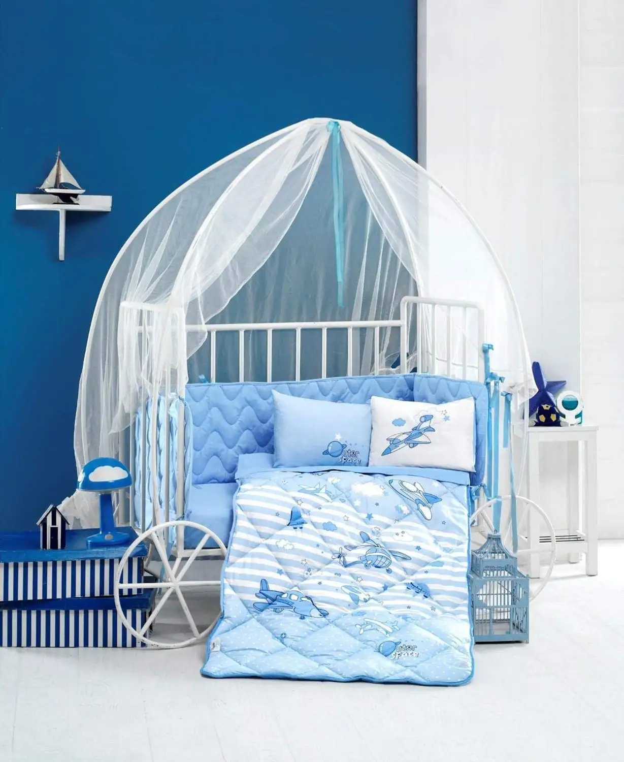 Детские кроватки Постельное белье Бампер Комплект для мальчика и девочки с рисунками зверей из