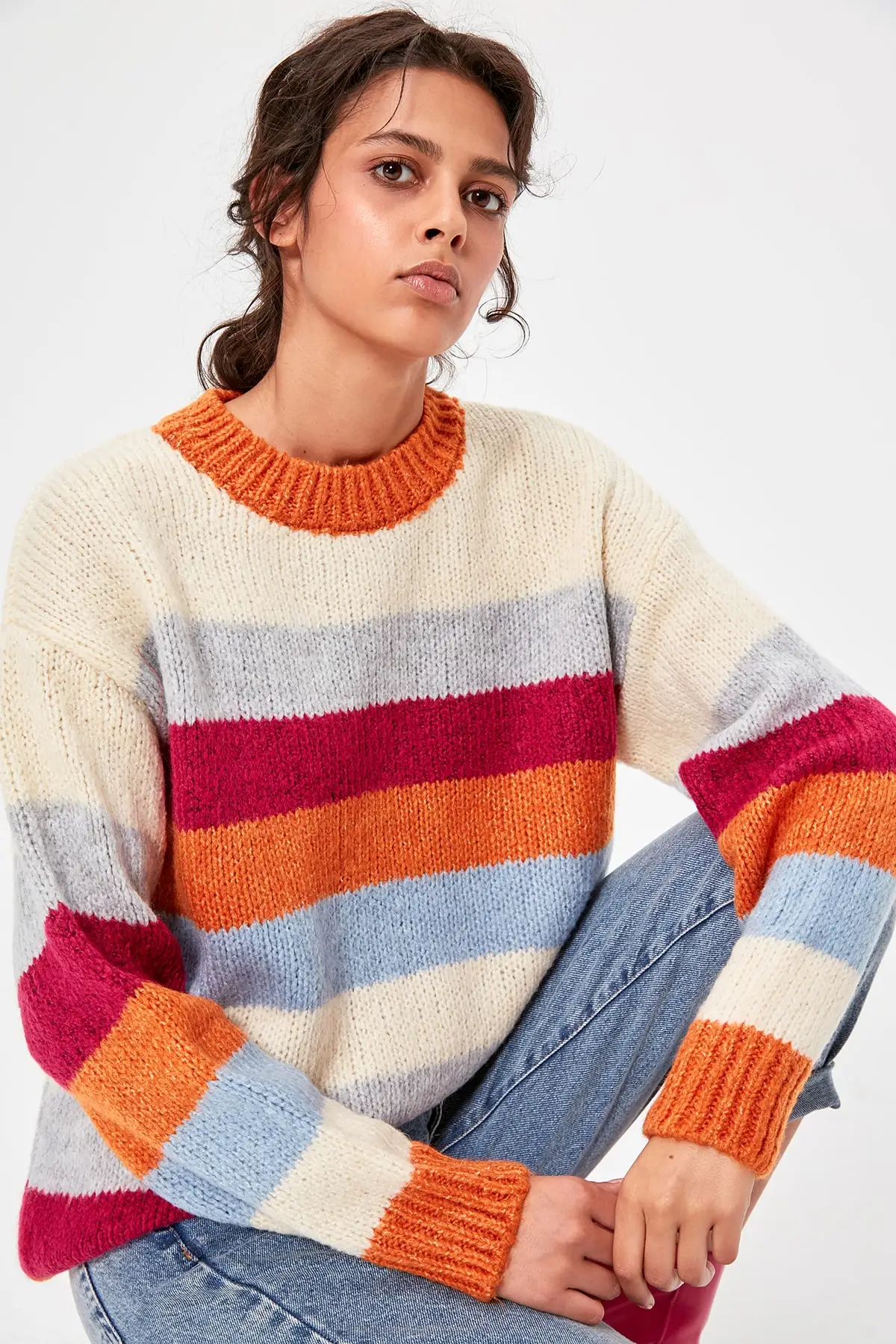 Трикотажный свитер в полоску с оранжевым велосипедным воротником TWOAW20KZ0205 |