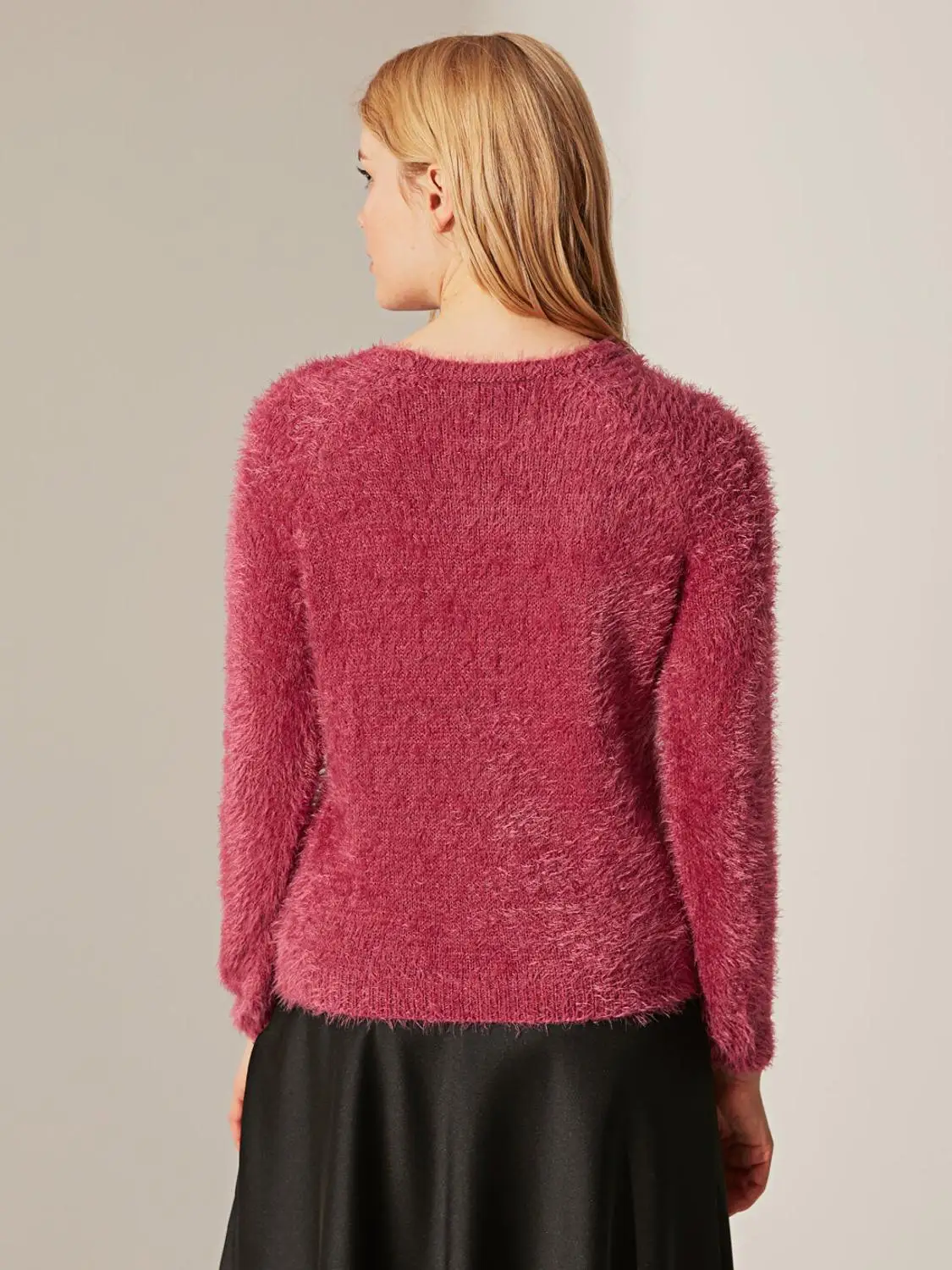 

LCW Feathered Knitwear Sweater