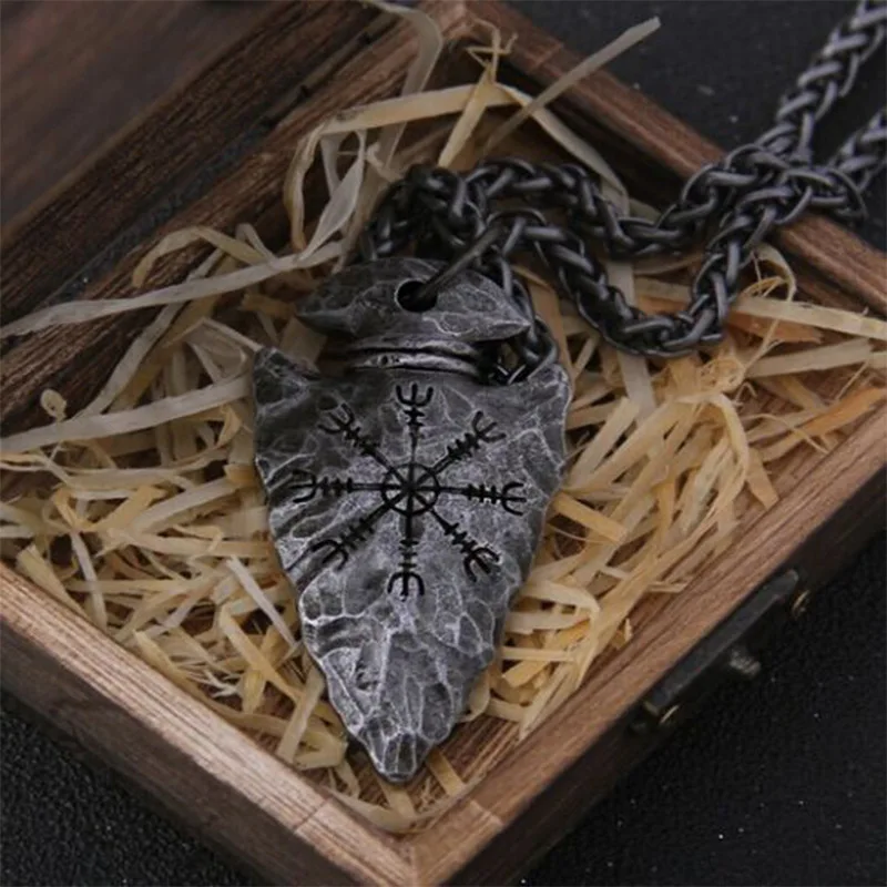 

Unisex Vintage Compass Pendant Necklace Adults Vegvisir Viking Triangle Compass Neck Accessories for Men Women Necklace Gift