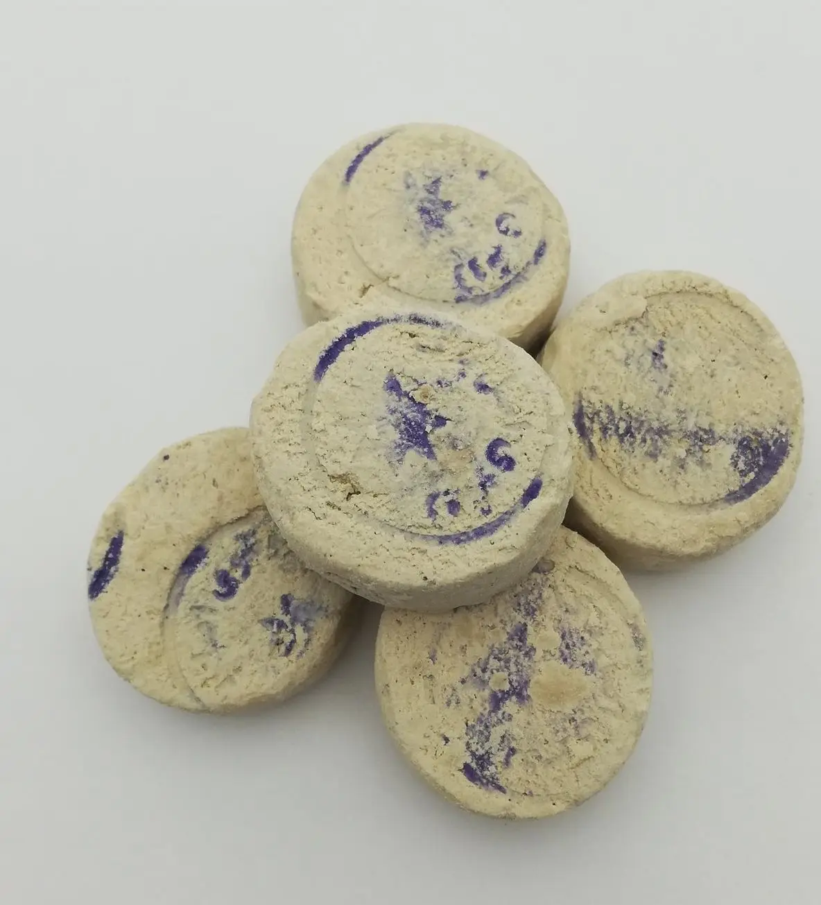 12 шт. смягчитель кожи лица с иранским камнем |