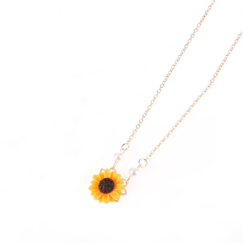 

kpop G-Dragon Necklace Daisy Design All-match Jewelry Gifts for Men and Women