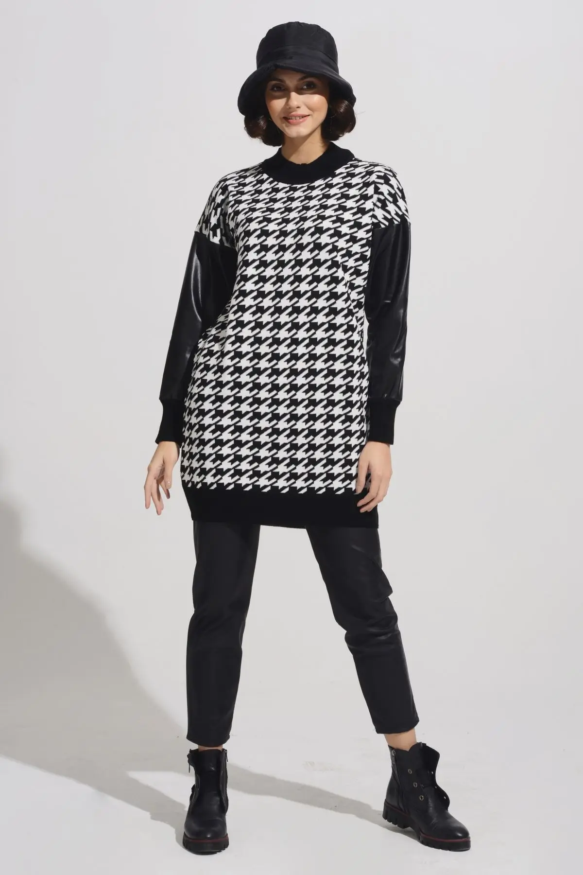 

Nefise women geometric Knitted Tunic women casual houndstooth leather arm womens sweaters female autumn winter retro sweater