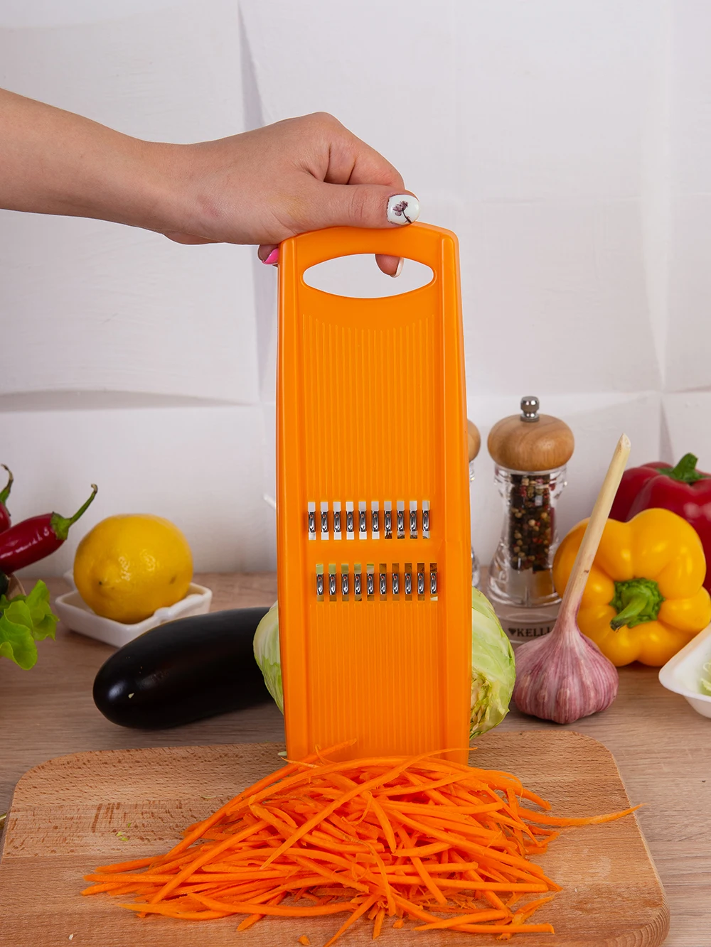 Терка для корейской морковки овощерезка измельчитель овощей и фруктов дома