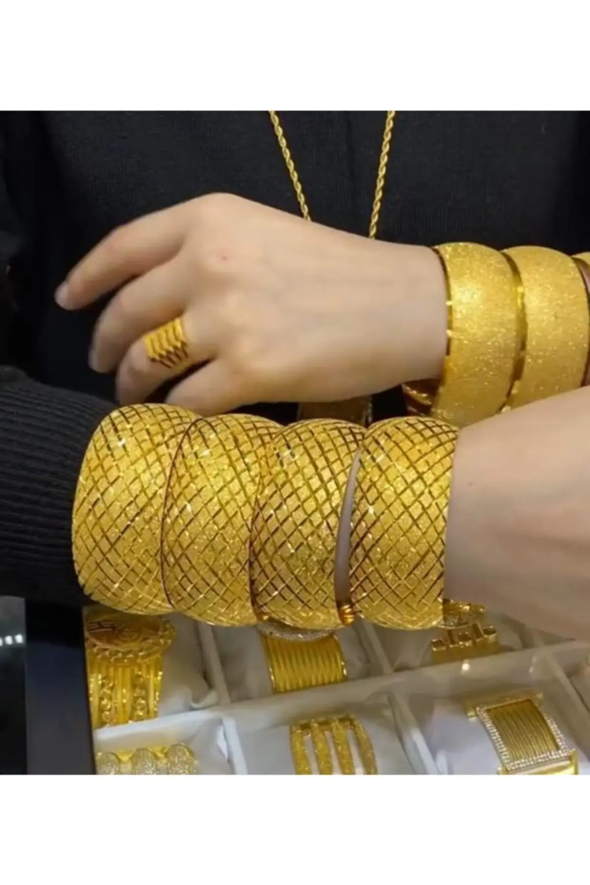 Gold Plated Women's Bracelet Campaign Price! 1 Pc