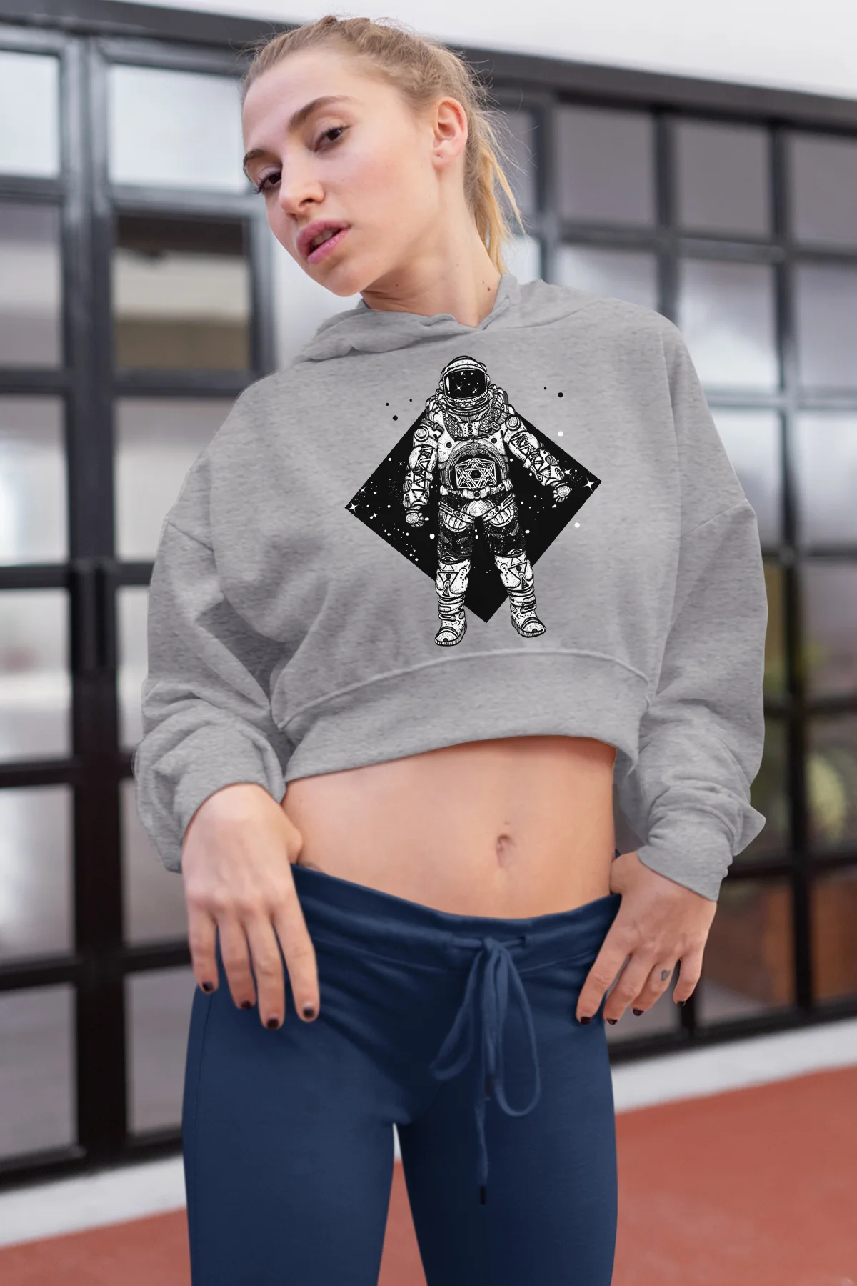 Белый короткий свитшот с капюшоном Angemiel Wear|Мужские толстовки и свитшоты| |