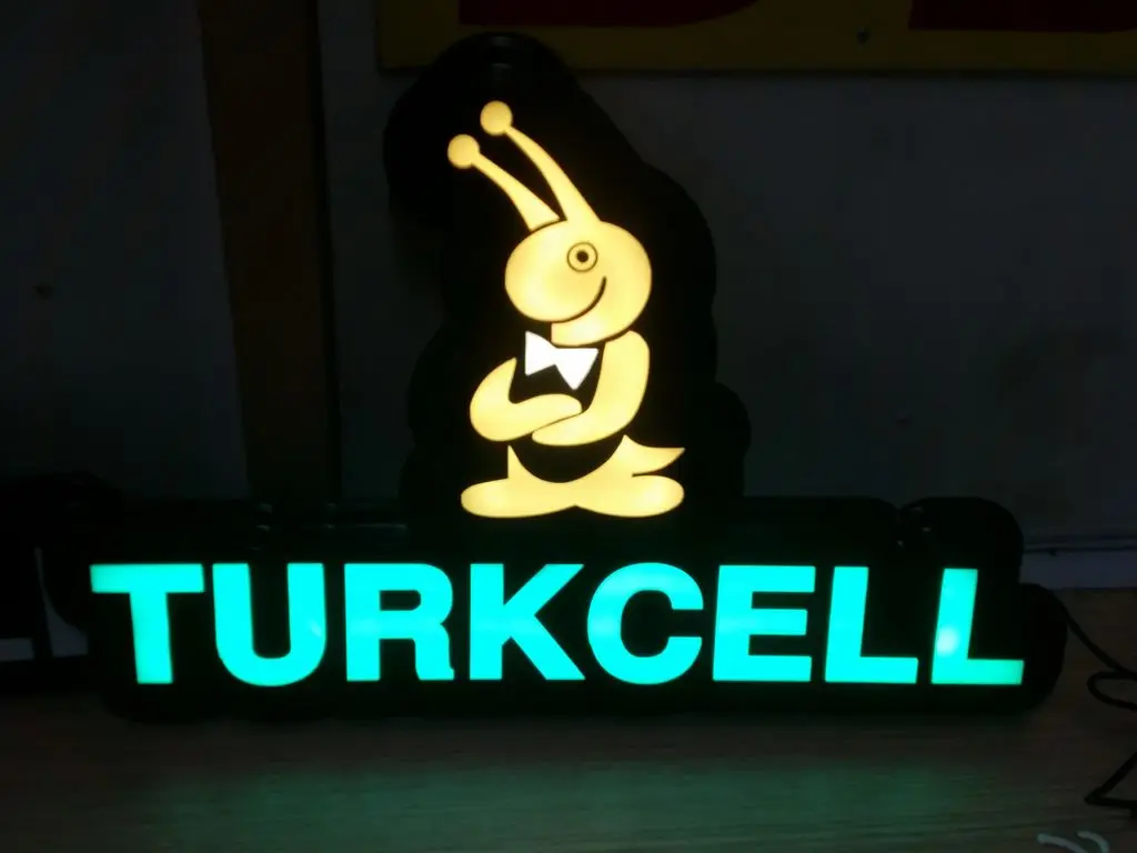 

Led Signage Turkcell Telephonist "OPERATED 16 COLOR" 58 X38CM