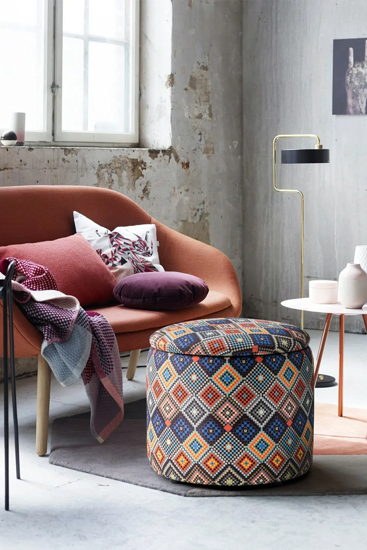 

Patterned Cover Puff Seat Large Sandıklı Storage Round Stool Storage Box Makeup Chair 3 Color Modern Decoration