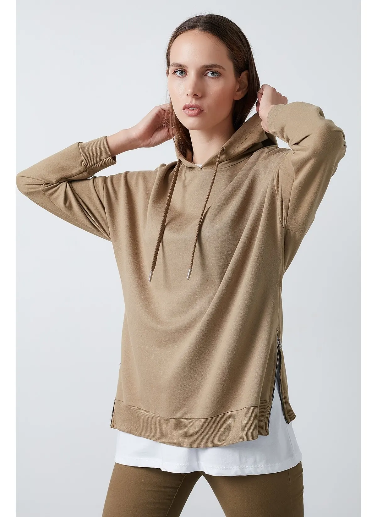 

Женский Повседневный свитер с капюшоном Lela