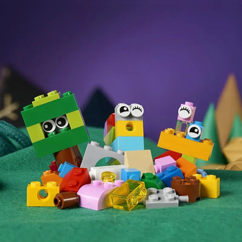 Конструктор LEGO Classic 10713 Чемоданчик для творчества и конструирования | Игрушки
