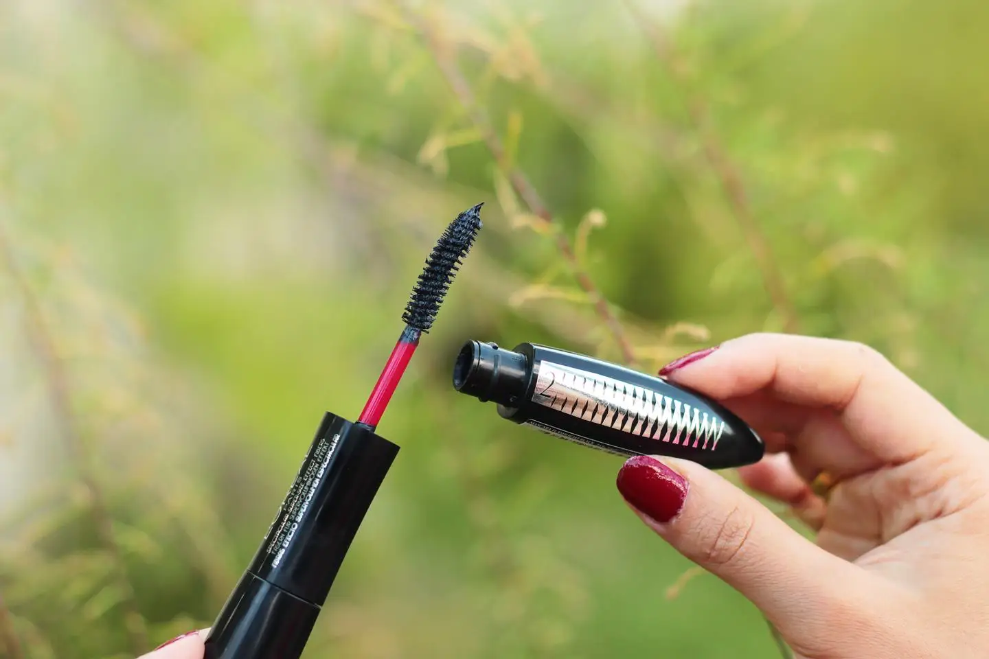 

False Lash Superstar Red Carpet Black & White Mascara Eyes Makeup Eyelashes Make Up Eyebrow Lash Cosmetics Long Extensions Best Volume Lengthening Curling Lifting Dry Thick Eyelashes 4d Mascara Bambi Hooded Looks