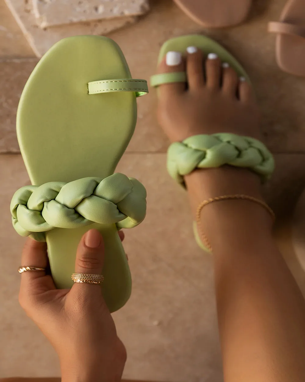 

Ohichiic Braided Slip On Flats