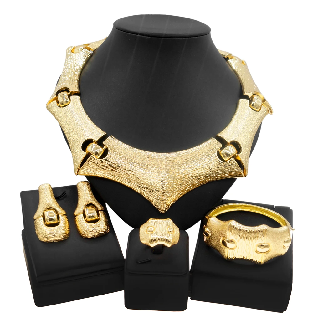 

New Italian Gold Plated Jewelry Set Woman Exaggerated Necklace Portable Ring Wedding Party Simple Style Accessories H00115