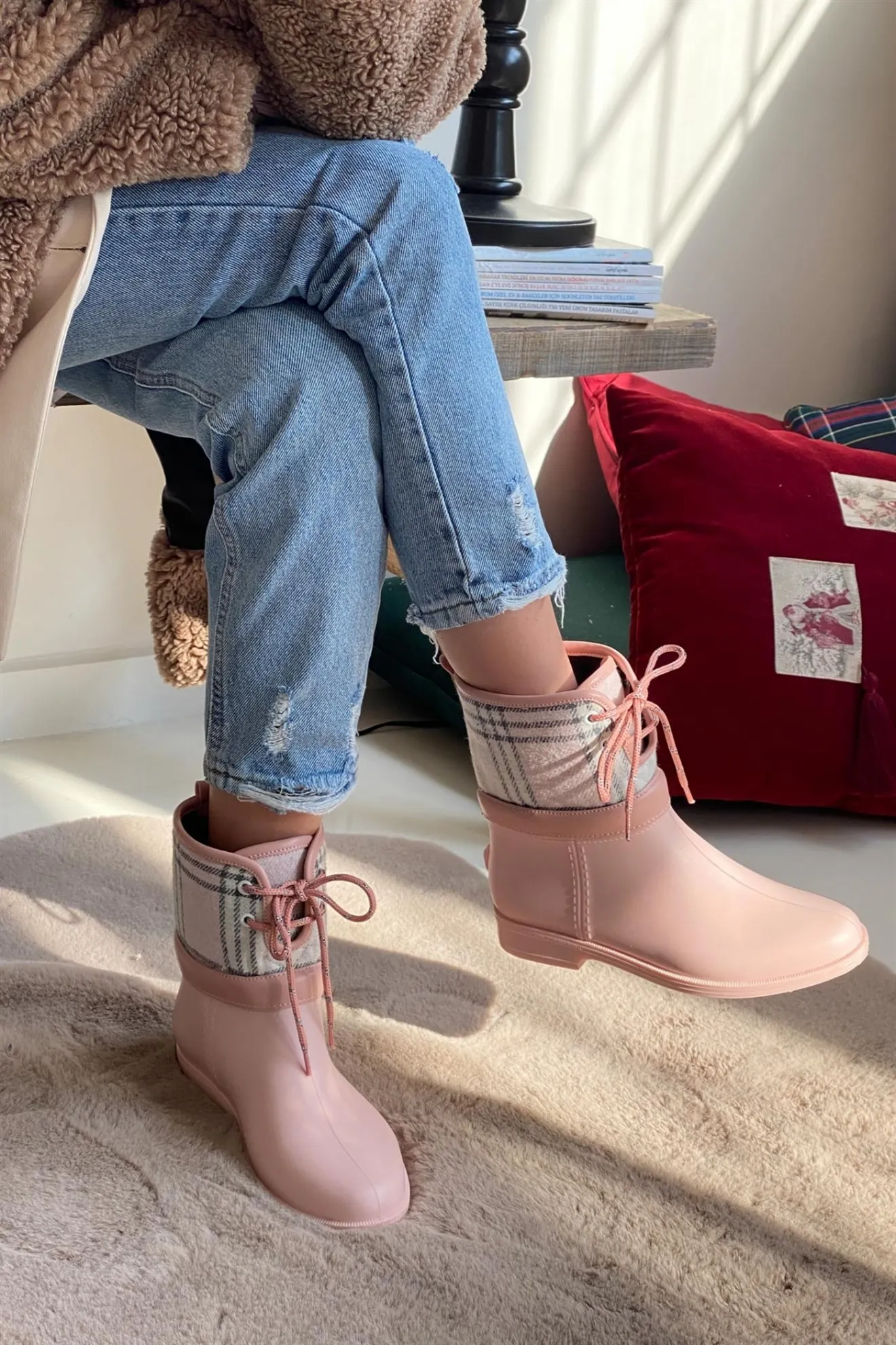 

Women boots plaid pink Rain Boots model fashion design shoes