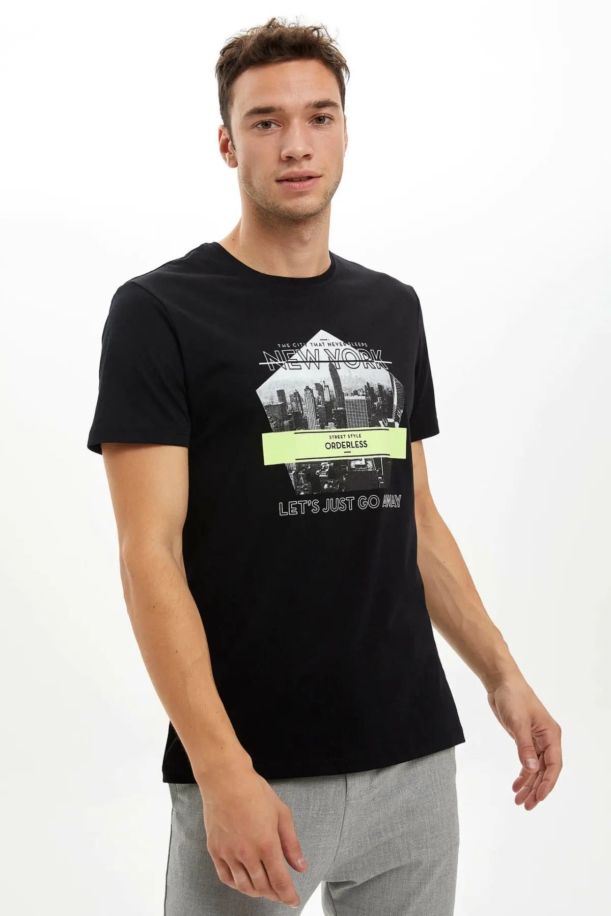 DeFacto Мужская Повседневная модная футболка с коротким рукавом и геометрическим