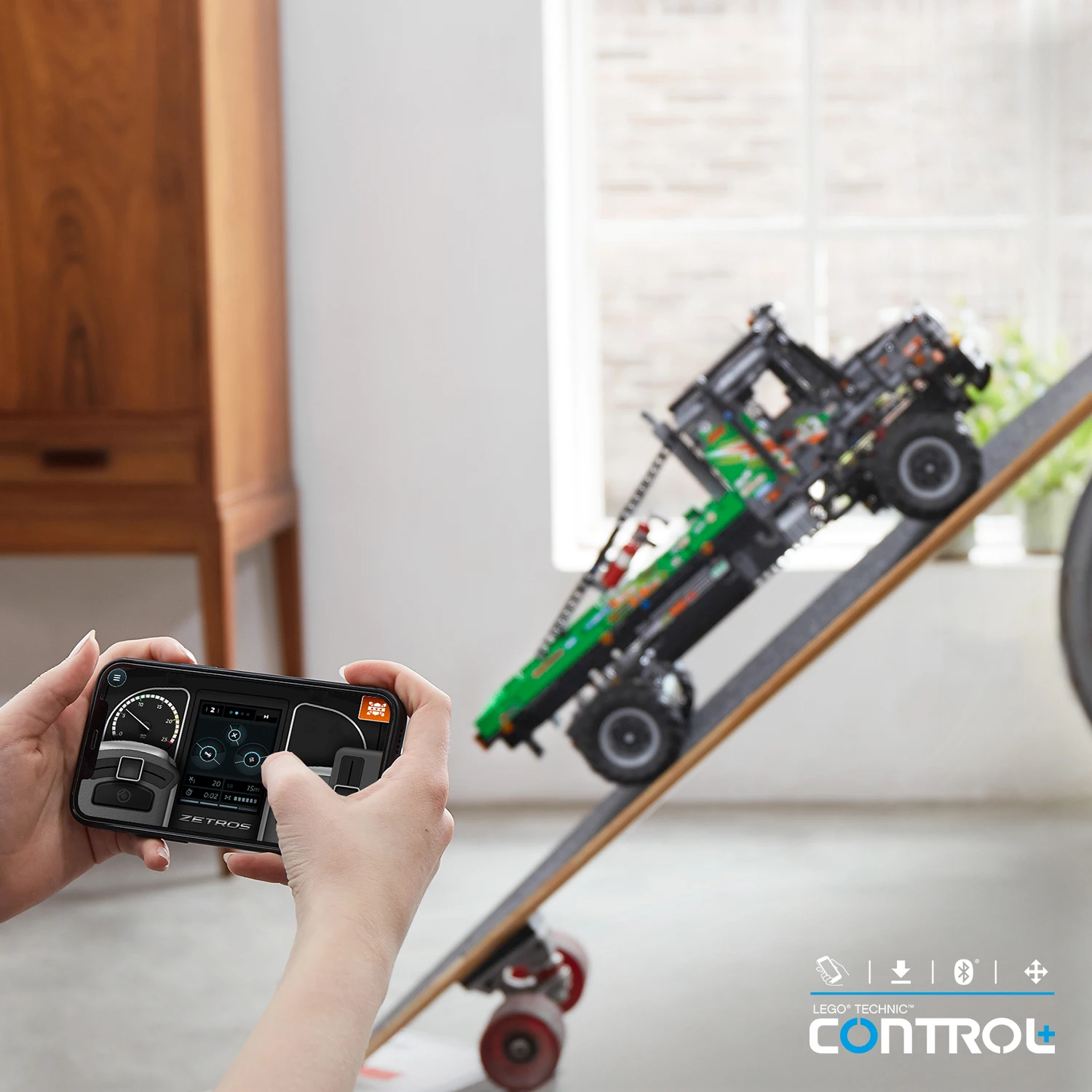 Конструктор LEGO Technic 42129 Полноприводный грузовик-внедорожник Mercedes-Benz Zetros | Игрушки
