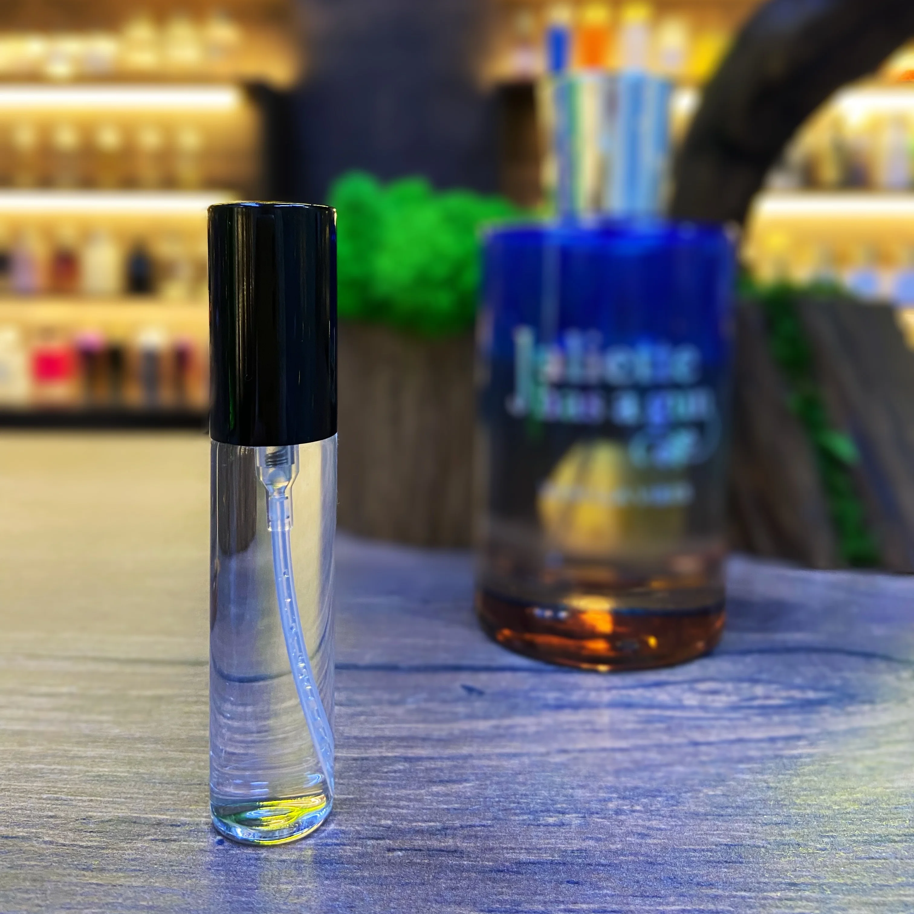Perfumery Sample from Juliette has a gun - Vanilla Vibes niche original perfume. 2 3 5 10 ml. | Perfume