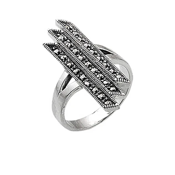 

Серебряное 925 пробы кольцо из марказита