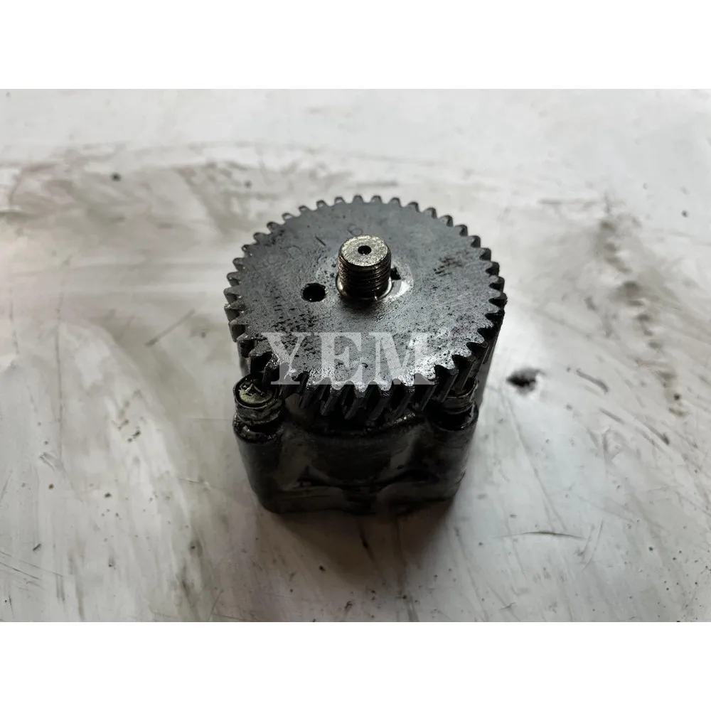 Запчасти для двигателя KUBOTA S2800 масляный насос