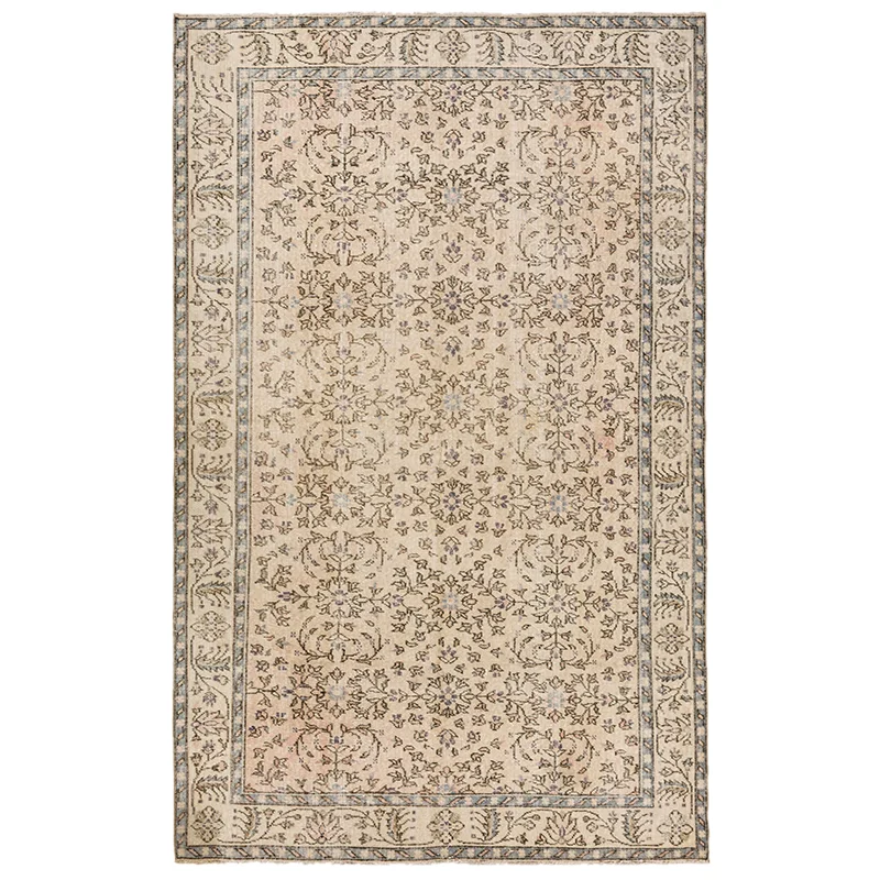 Турецкий ковер светильник лых тонах из окрашенной шерсти бежевого цвета