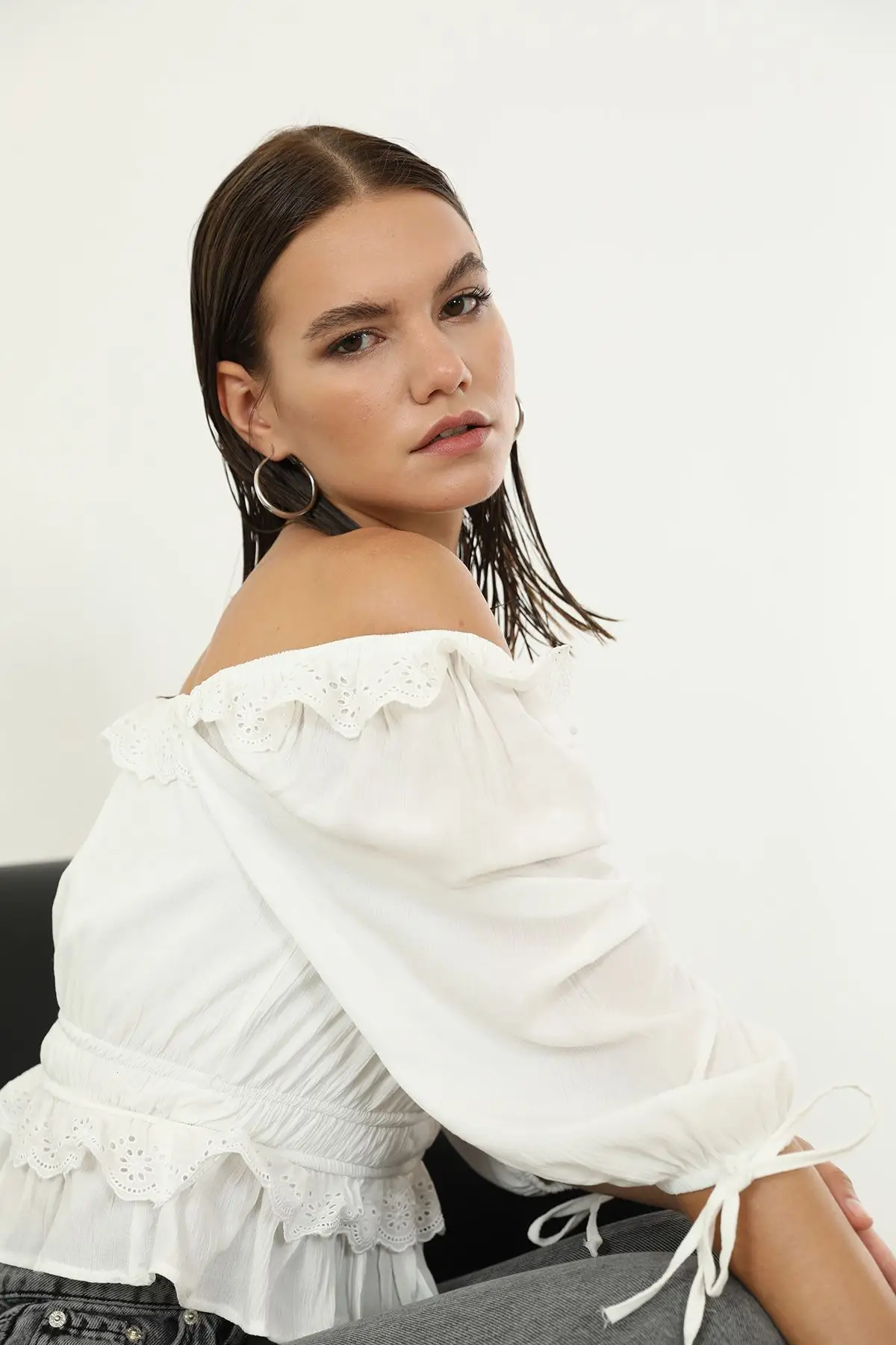 Женская блузка с кружевной отделкой летняя модная футболка из хлопка новая