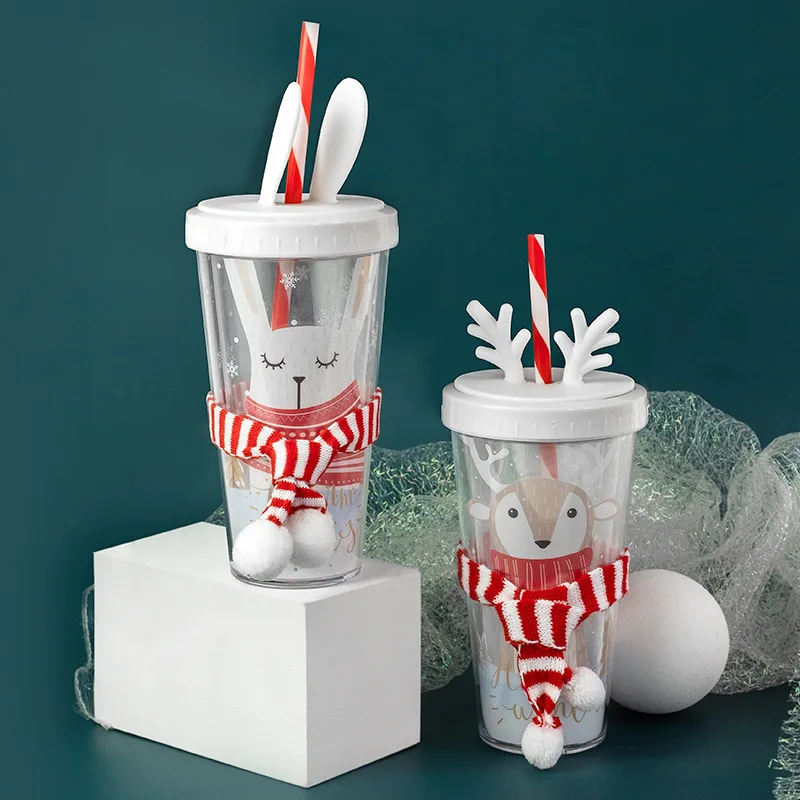 

420ml Christmas Heart Warming Handguard Cute Water Bottle Double-layer Plastic Cup with Straws