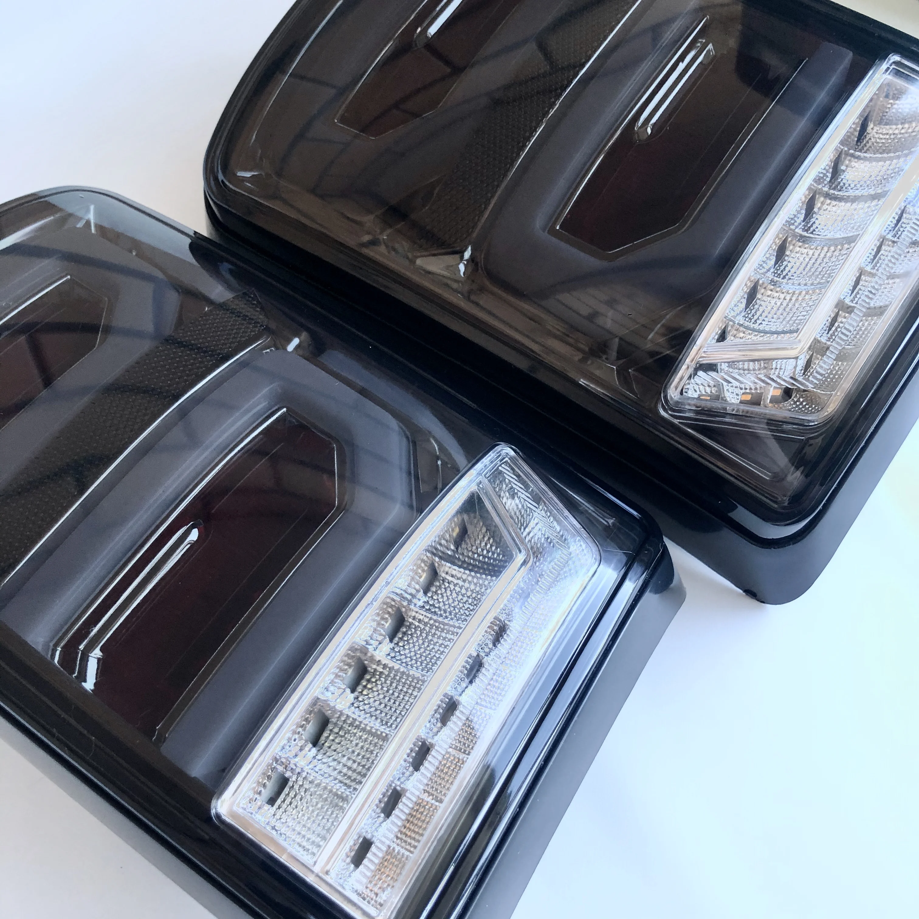 Светодиодные задние фонари стопы Niva Urban 4х4 Range Rover Style | Автомобили и мотоциклы