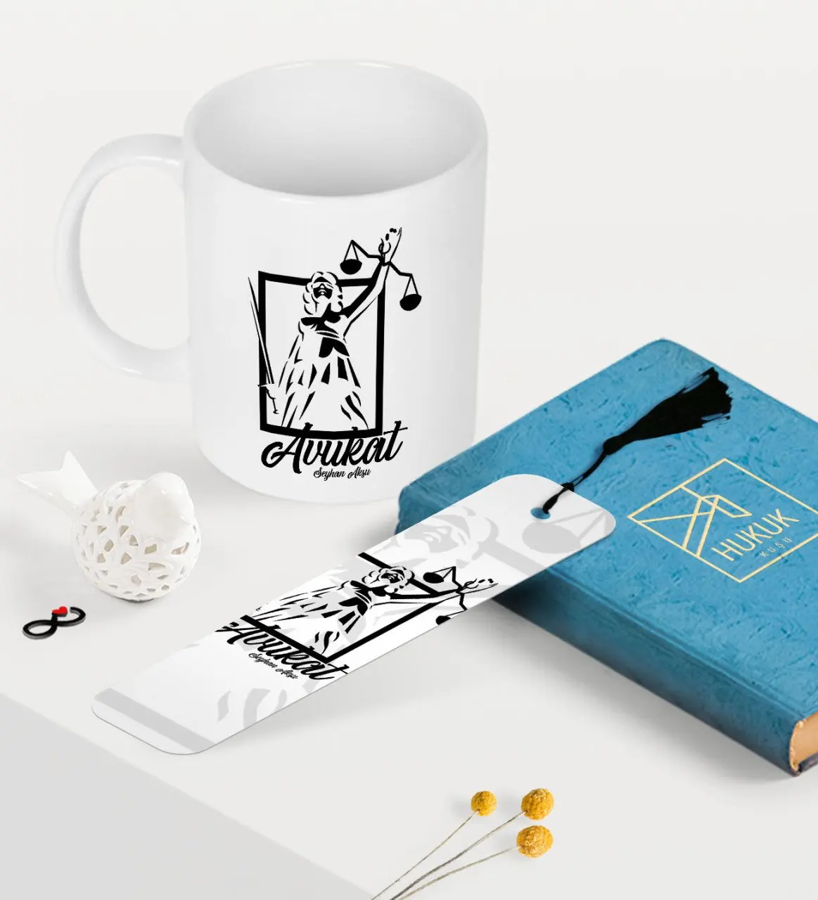 

Персонализированная тематическая кружка и набор книг-16