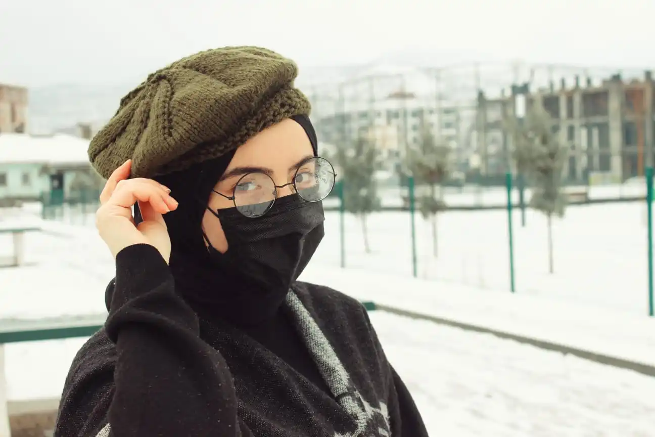 

Painter Hat & Glove Beret Hat Set 100% Handmade
