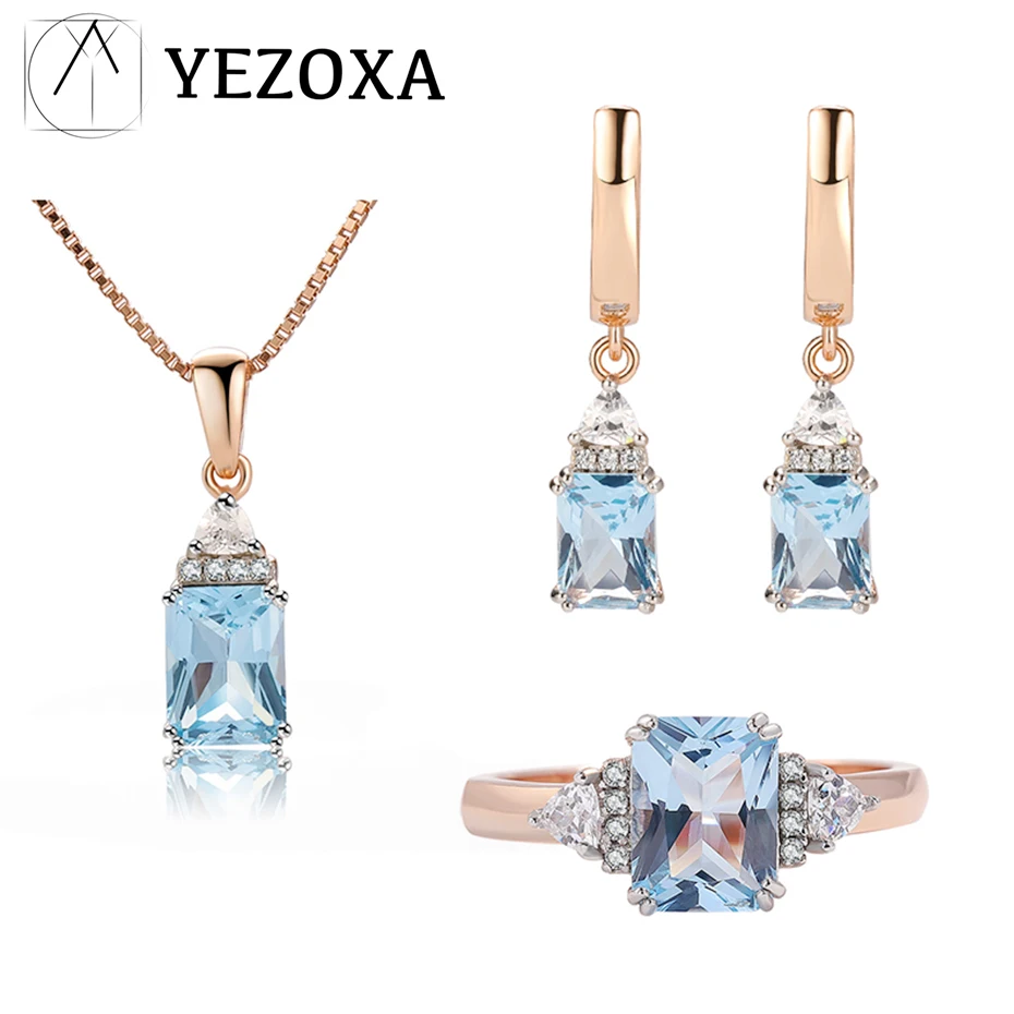 Женский ювелирный комплект из серебра 925 пробы с голубым топазом