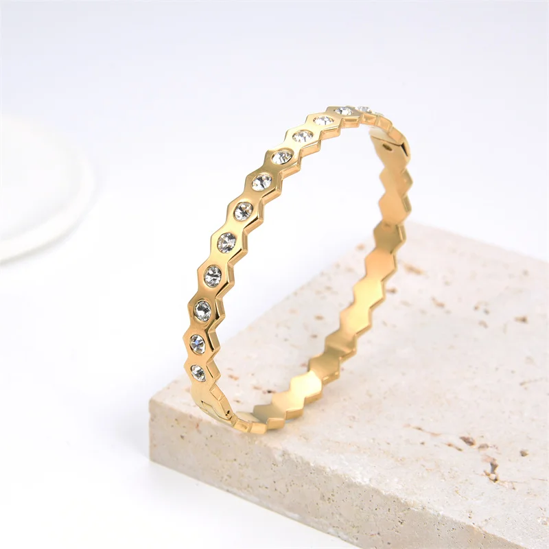 

2022 Top Selling Classic Honeycomb Style Bangle Rose Gold Colors Hexagon Shape Shine Zircon Bracelets For Women Fashion Jewelry