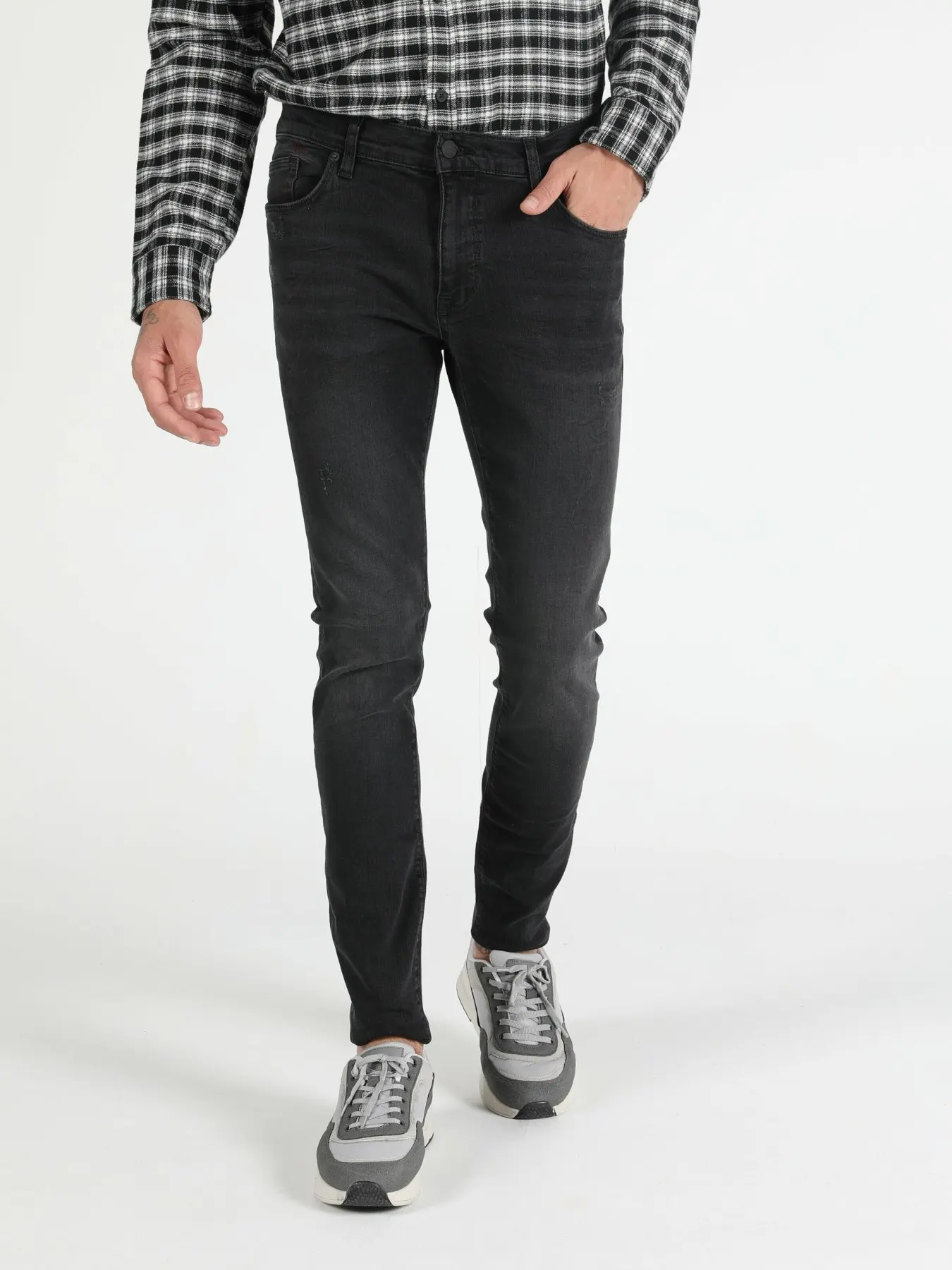 

Blue Men Pants CL1052141