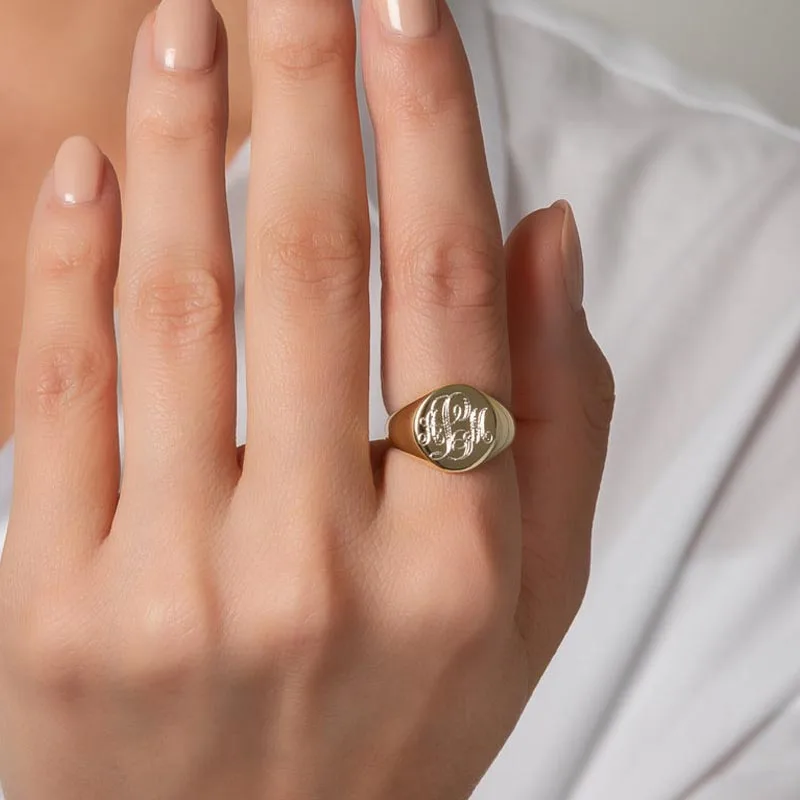 Женское золотое кольцо с отполированным пальцем ювелирное изделие в стиле панк