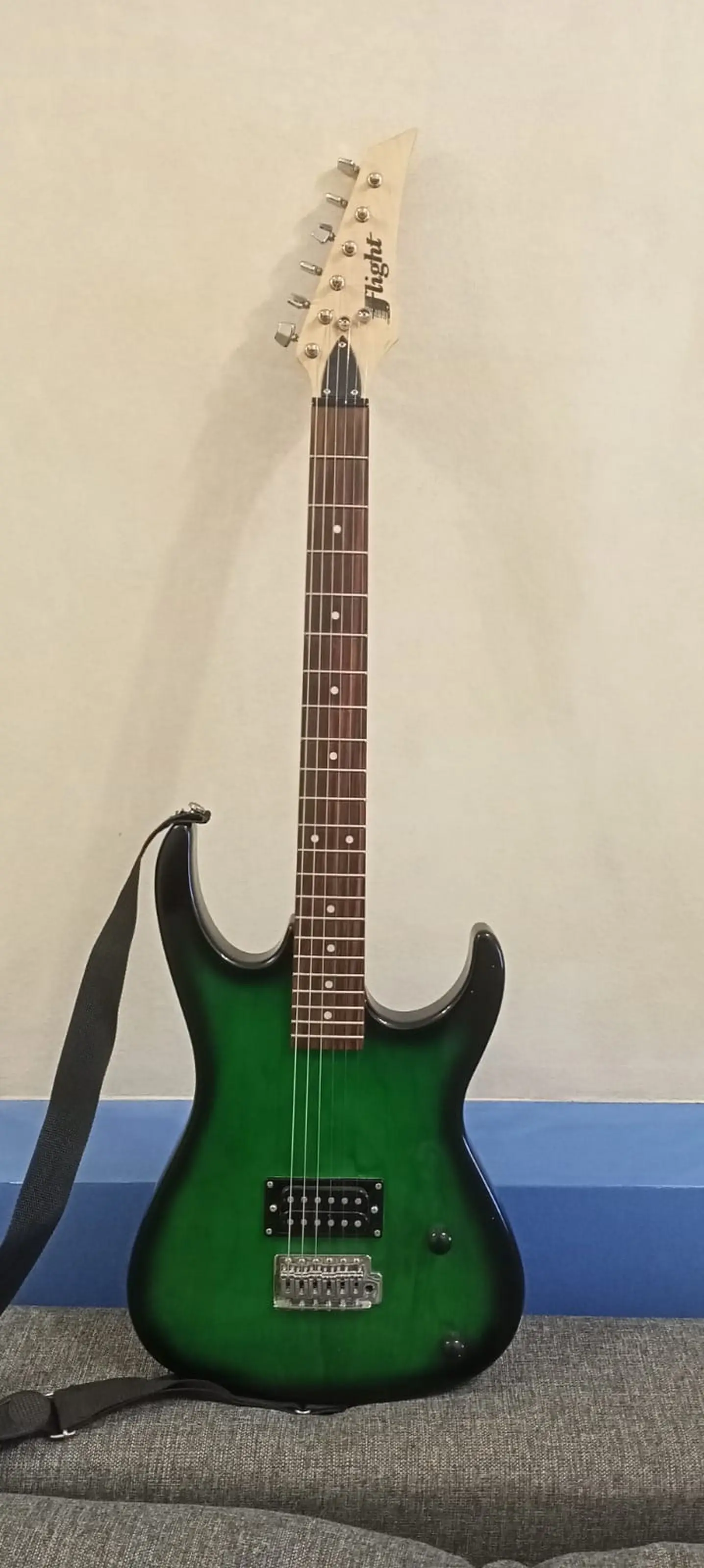 Б/У Электрогитара Суперстрат Flight в идеале. Быстрая Доставка |