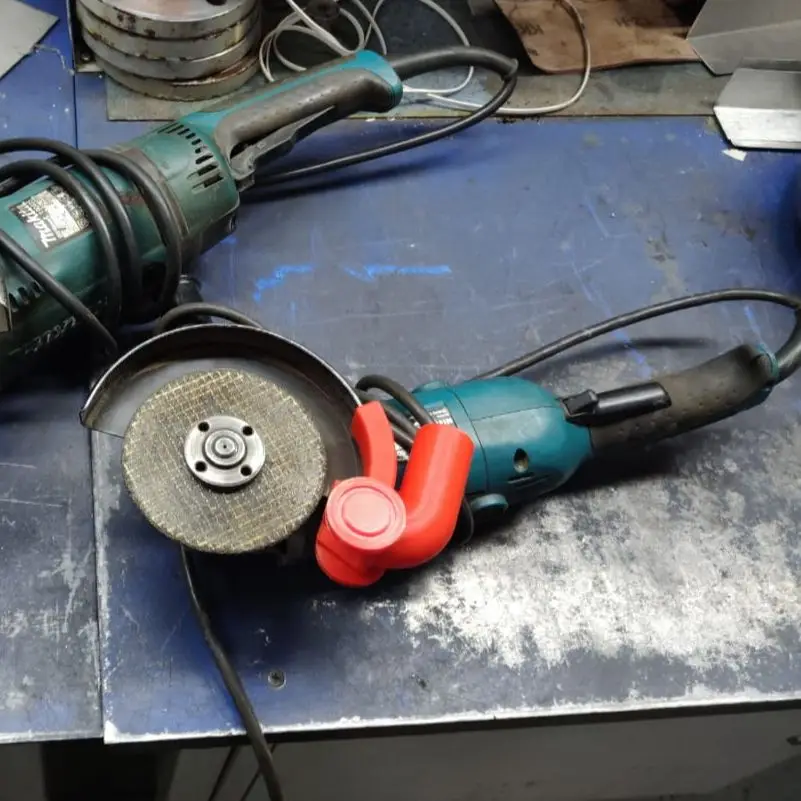 Пылеуловитель для болгарки 125. Насадка для болгарки для штробления 125 макита. Пылеотвод для болгарки 125. Пылеуловитель для болгарки 125. Пылеуловитель для болгарки 125.