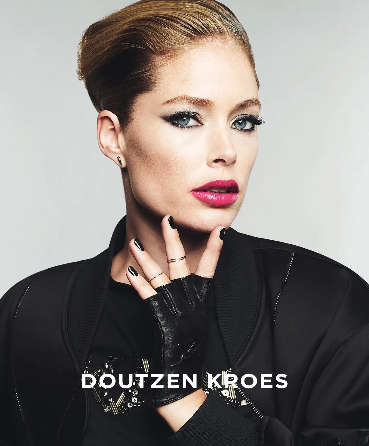 

Karl Lagerfeld Collection Black Mascara Eyes Makeup Eyelashes Make Up Eyebrow Lash Cosmetics Long Extensions Best Volume Lengthening Curling Lifting Dry Thick Eyelashes 4d Mascara Bambi Hooded Smokey Almond Fox Looks
