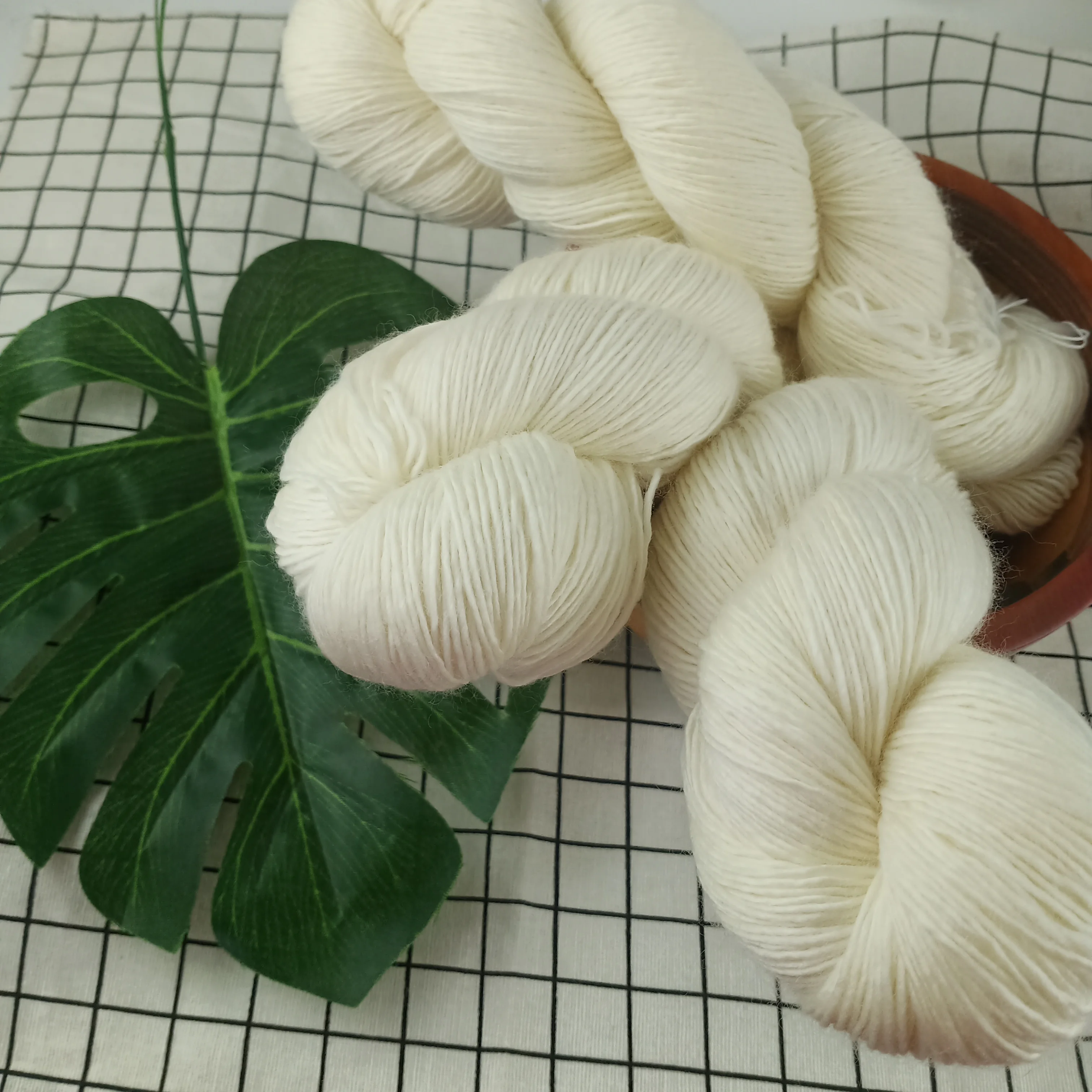 Пряжа Lotus Superwash Merino 1 слойная пряжа натуральная Роскошная длинная плюшевая шерсть мериносовое волокно Неокрашенная ручная вязка своими руками вязание крючком